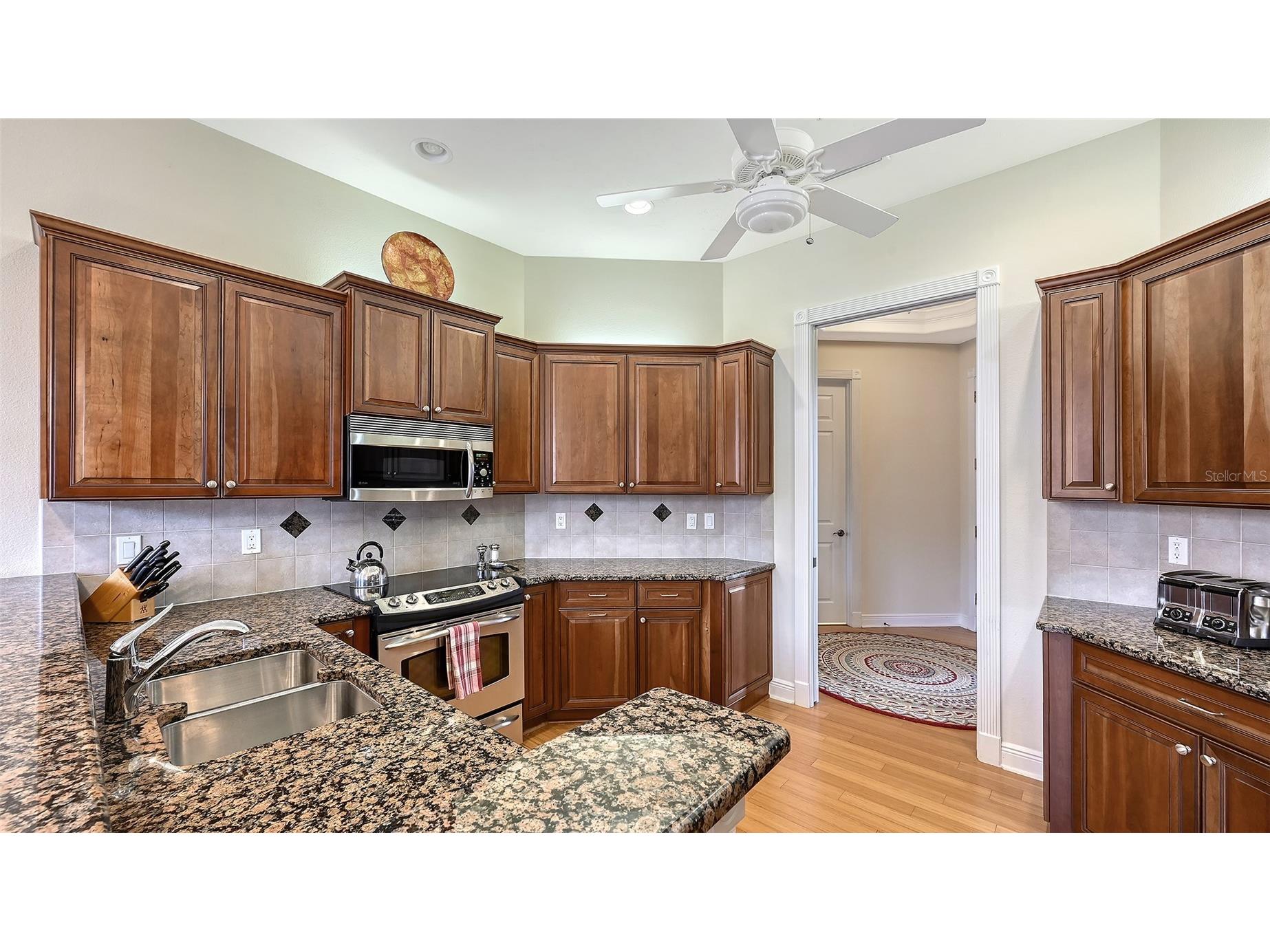 5222 Manorwood Drive #4A Sarasota FL 34235 A4695253 image25
