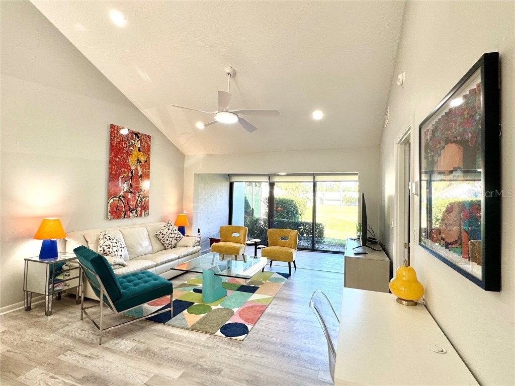 5222 Myrtle #9 Sarasota FL 34235 A4669089 image13