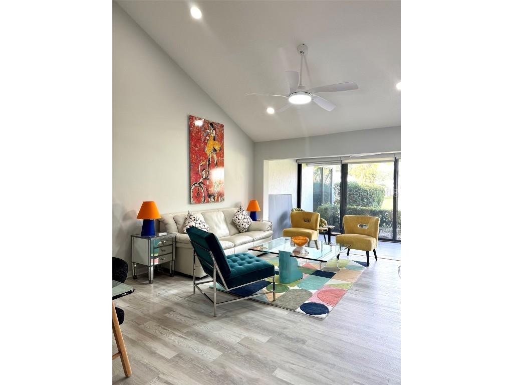 5222 Myrtle #9 Sarasota FL 34235 A4669089 image14