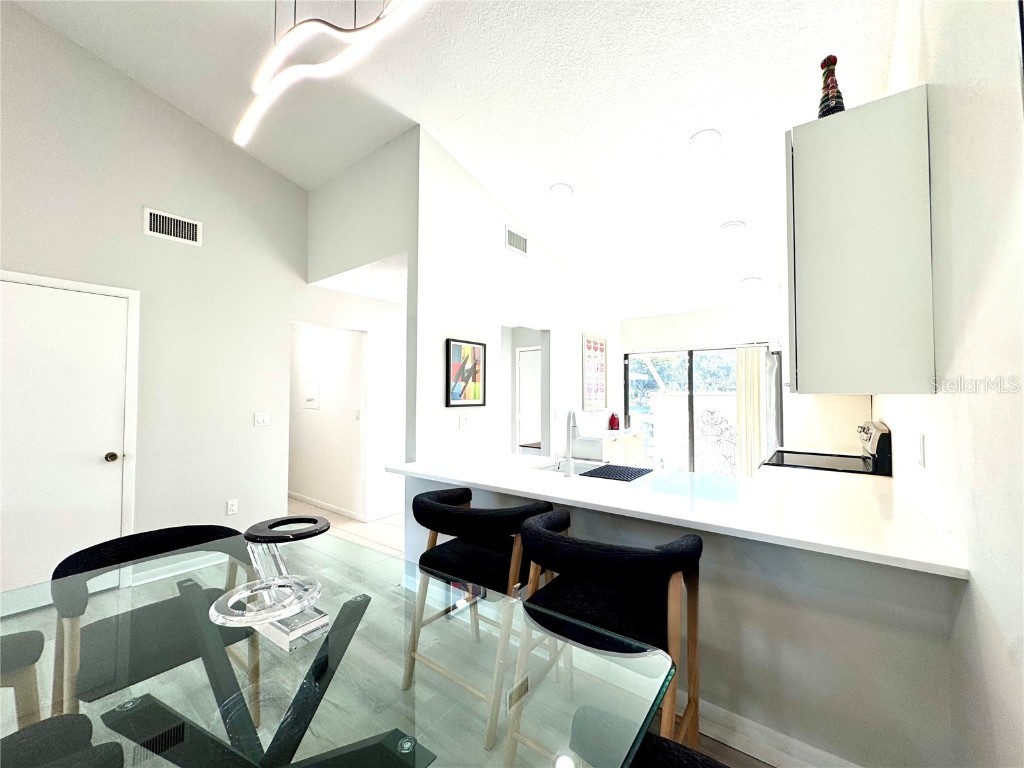 5222 Myrtle #9 Sarasota FL 34235 A4669089 image28