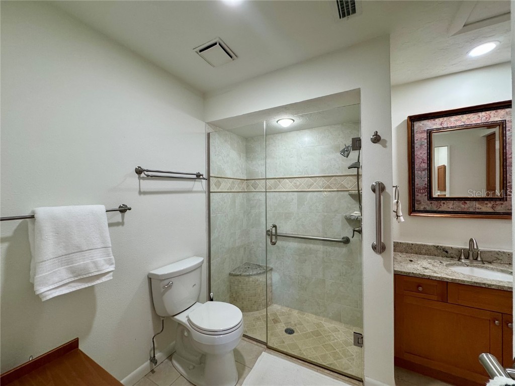 5222 Myrtle #9 Sarasota FL 34235 A4669089 image36