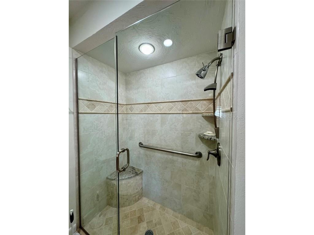 5222 Myrtle #9 Sarasota FL 34235 A4669089 image37