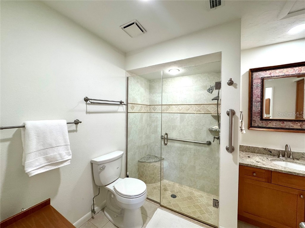 5222 Myrtle #9 Sarasota FL 34235 A4669089 image46