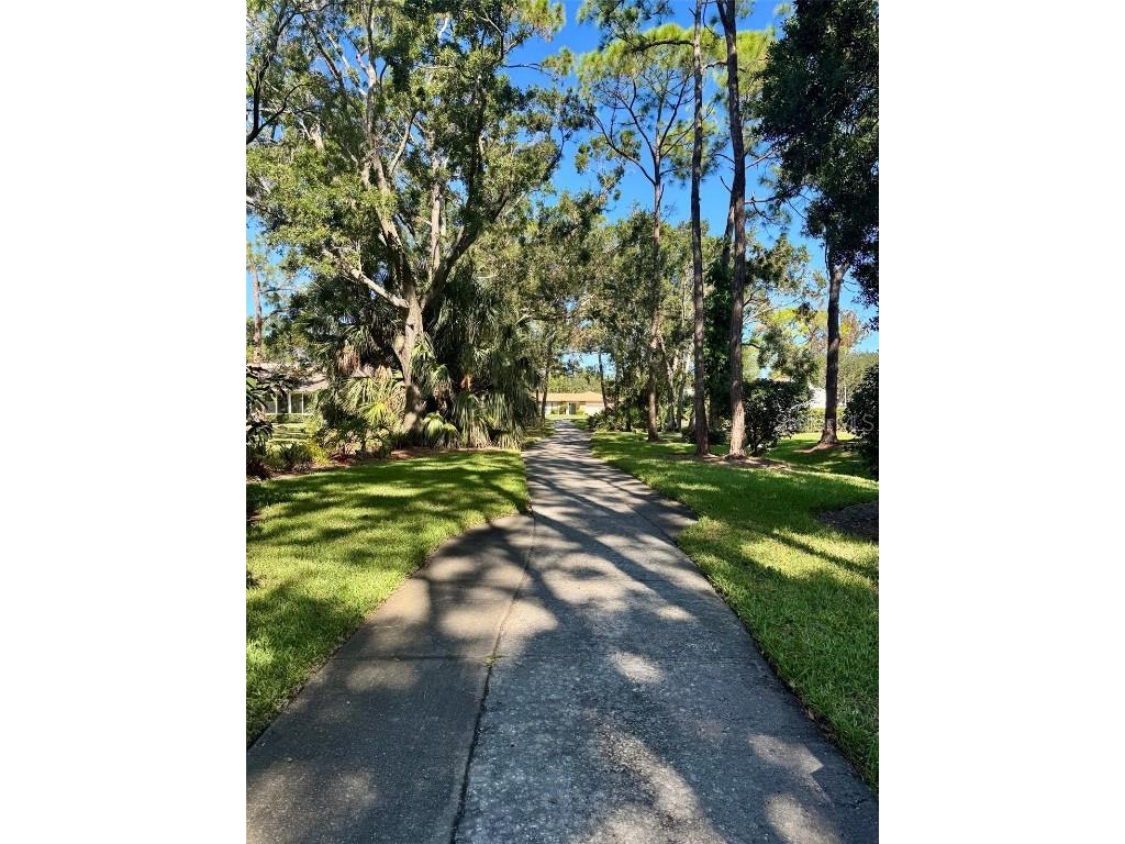 5222 Myrtle #9 Sarasota FL 34235 A4669089 image55