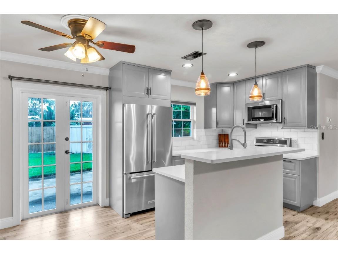 5223 15th Avenue N Saint Petersburg FL 33710 TB8426905 image10