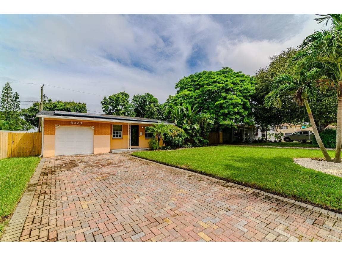 5223 15th Avenue N Saint Petersburg FL 33710 TB8426905 image2