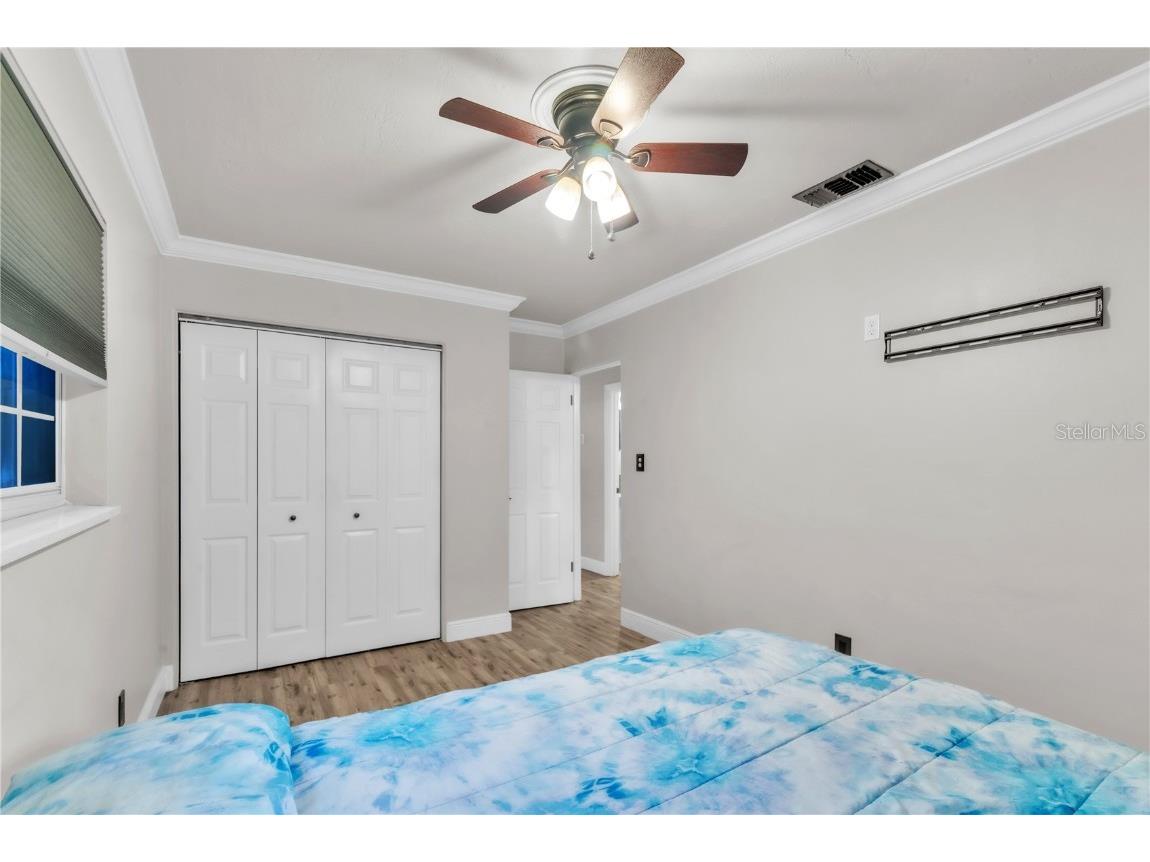 5223 15th Avenue N Saint Petersburg FL 33710 TB8426905 image25