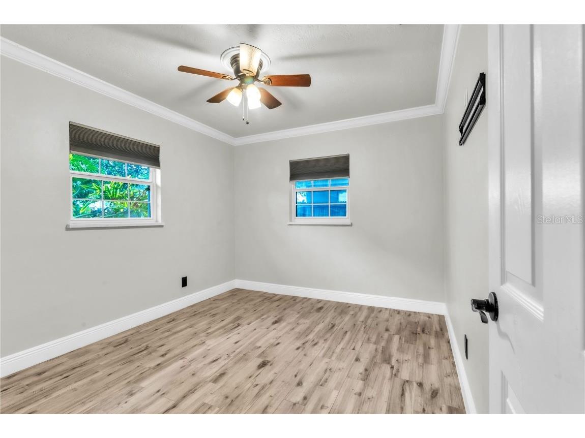 5223 15th Avenue N Saint Petersburg FL 33710 TB8426905 image28