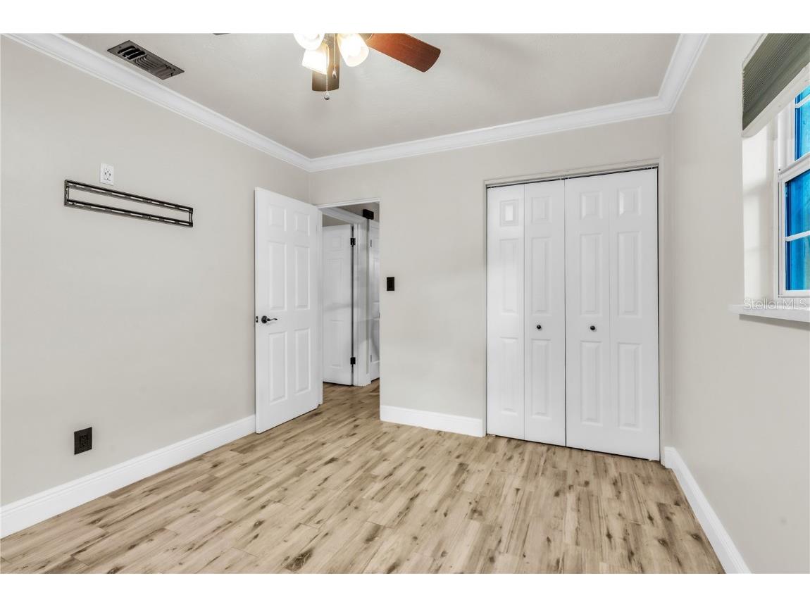 5223 15th Avenue N Saint Petersburg FL 33710 TB8426905 image29