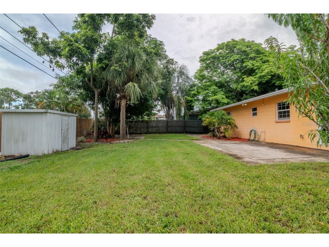 5223 15th Avenue N Saint Petersburg FL 33710 TB8426905 image32