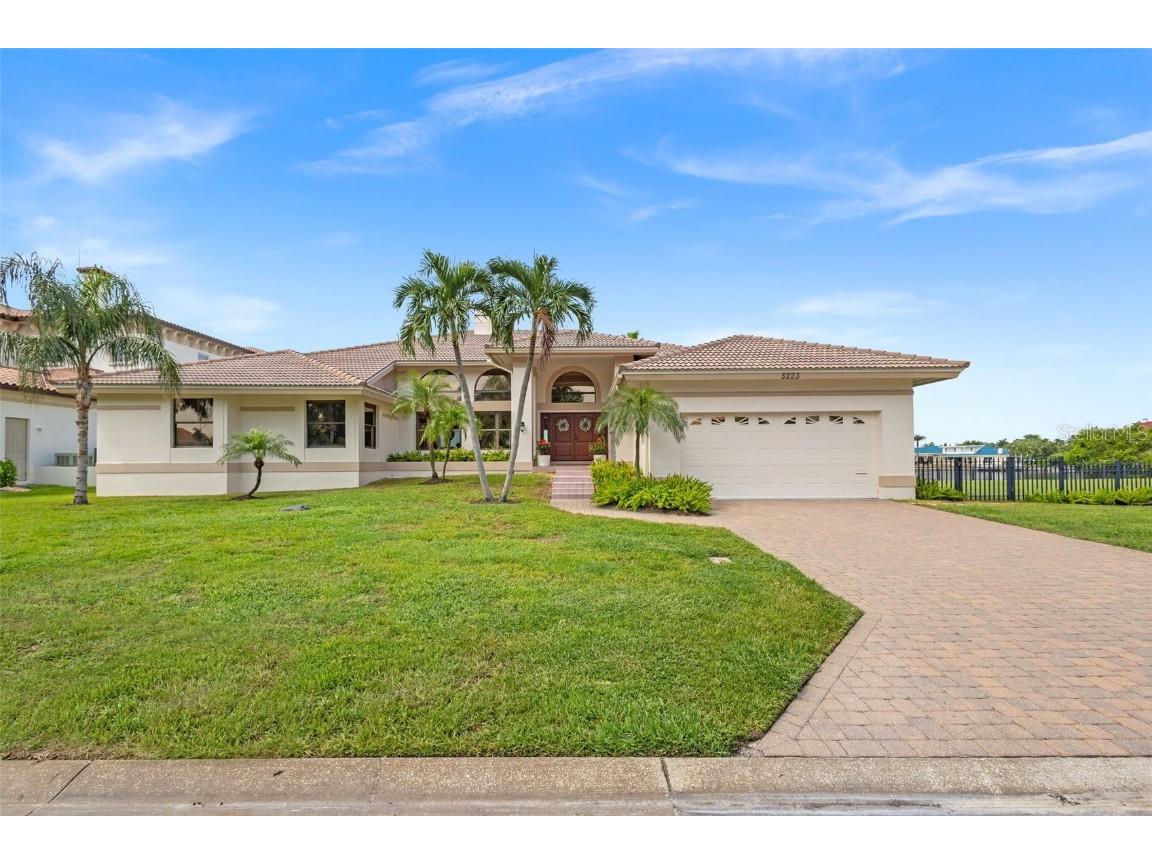 5223 61st Avenue S Saint Petersburg FL 33715 - BOCA CIERA BAY TB8302413 image1