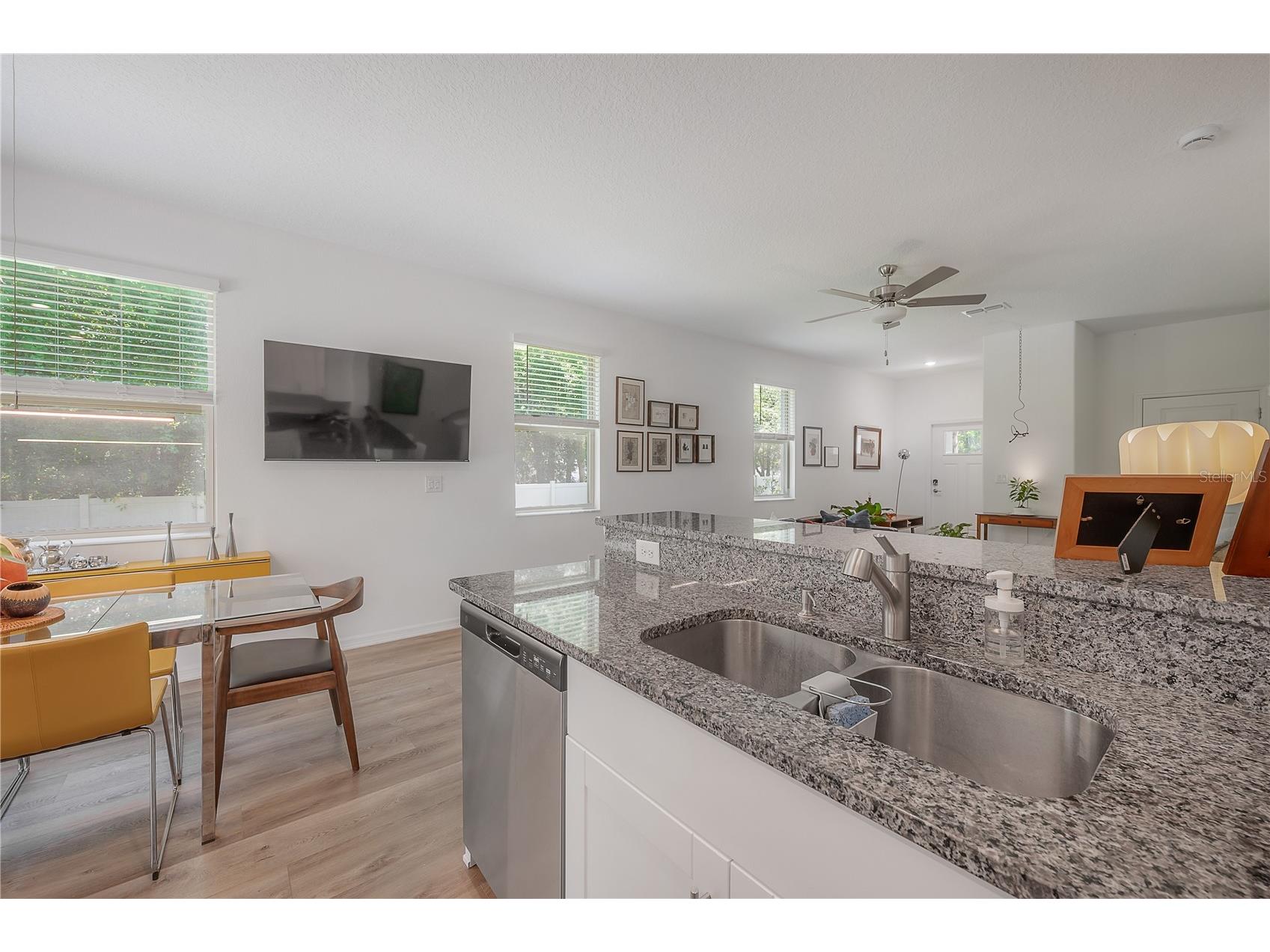 5223 Forum Boulevard Holiday FL 34690 TB8510453 image7
