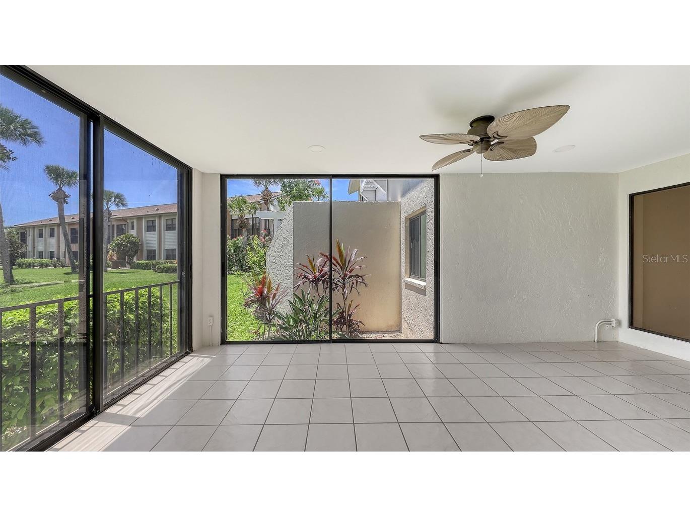 5223 Heron Way #104 Sarasota FL 34231 A4661067 image12