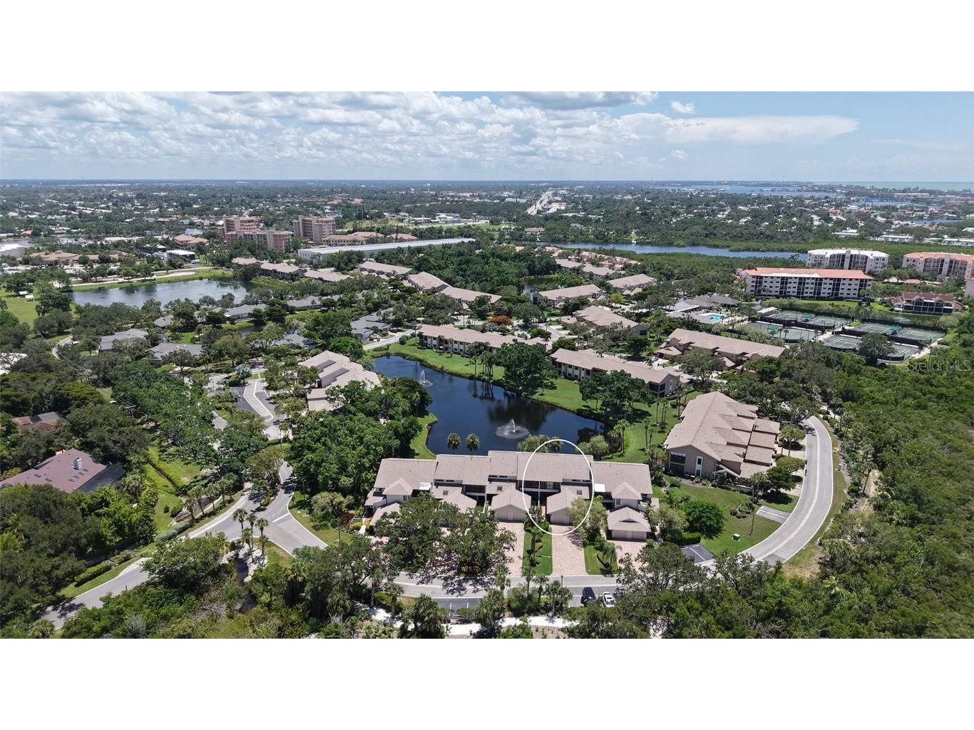 5223 Heron Way #104 Sarasota FL 34231 A4661067 image3