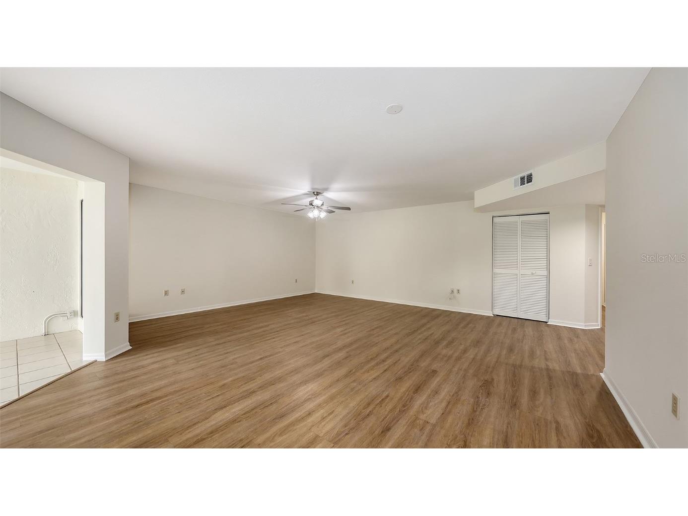 5223 Heron Way #104 Sarasota FL 34231 A4661067 image7