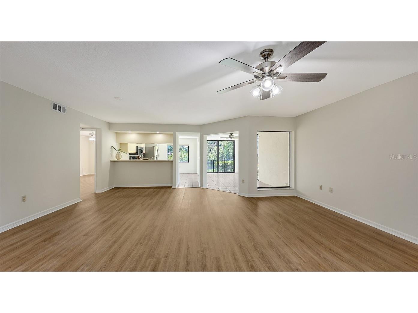 5223 Heron Way #104 Sarasota FL 34231 A4661067 image9