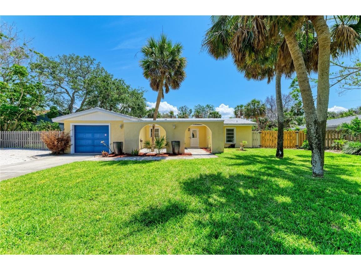 5223 Shadow Lawn Drive Sarasota FL 34242 A4653522 image1