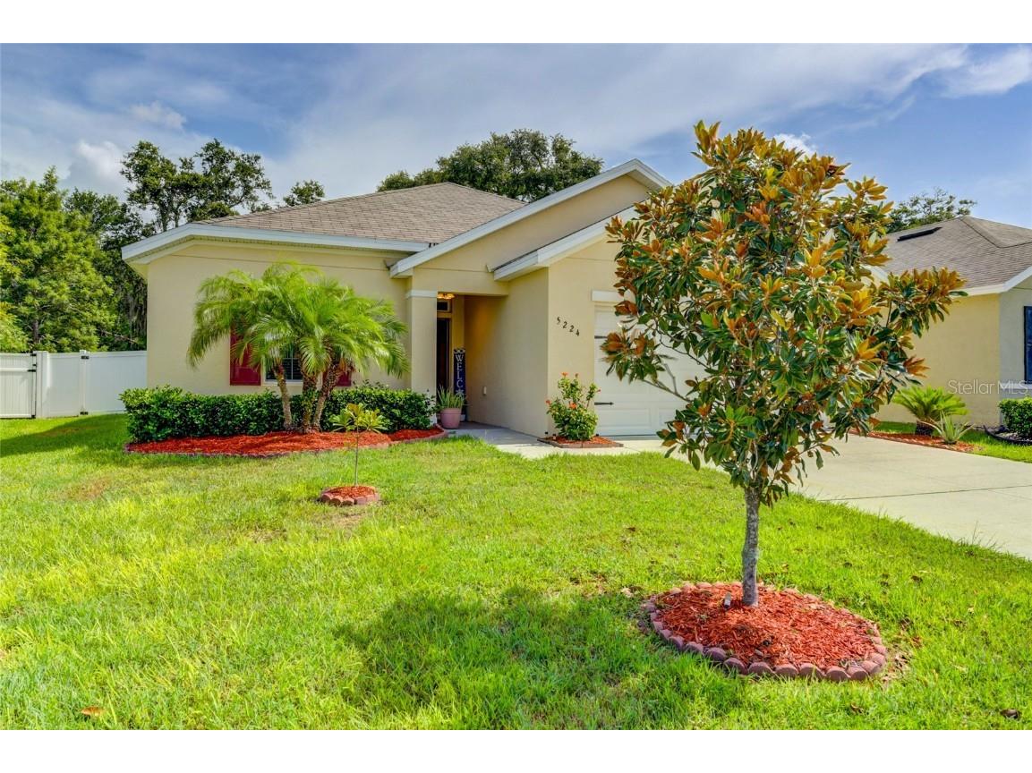 5224 11th Street E Bradenton FL 34203 A4576605 image1