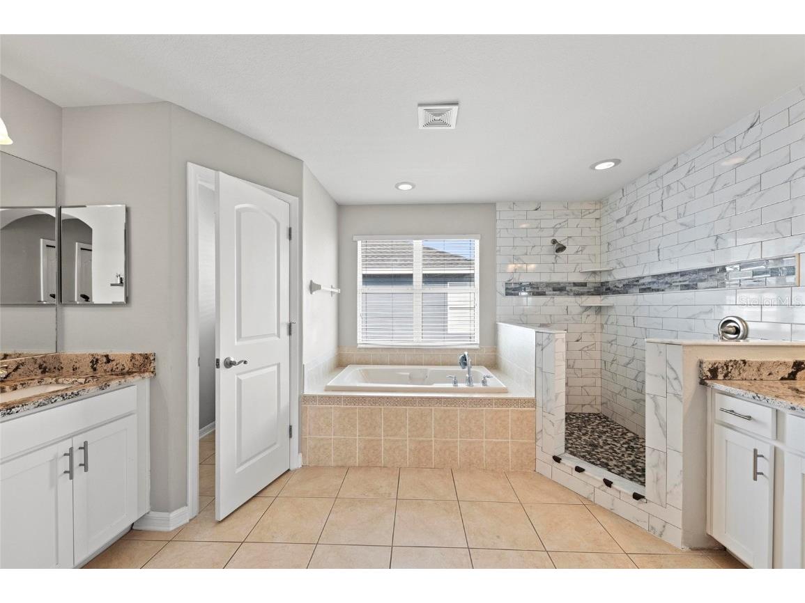 5224 58th Terrace E Bradenton FL 34203 A4670352 image26