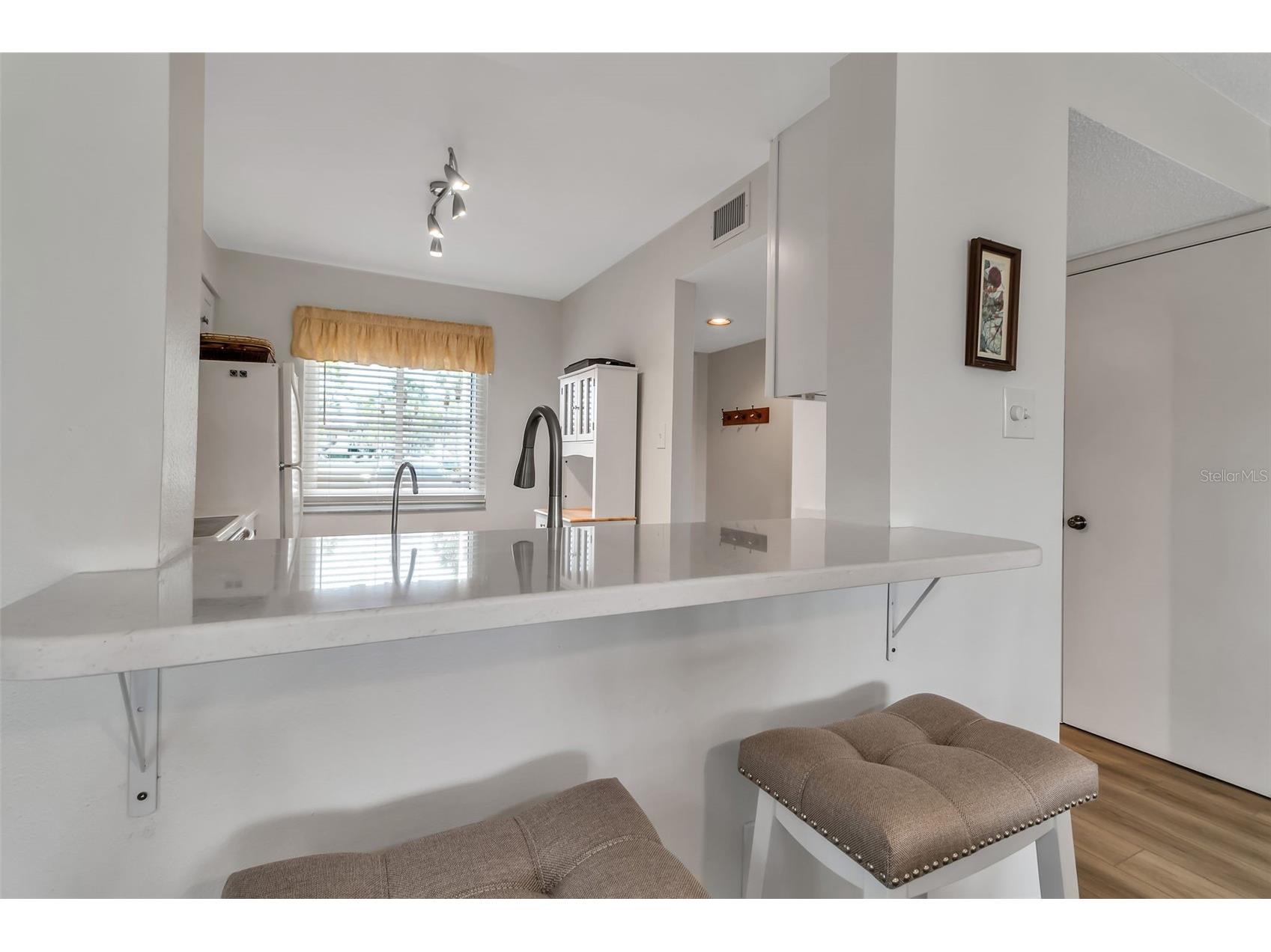5224 Lake Village Drive #67 Sarasota FL 34235 A4692648 image9