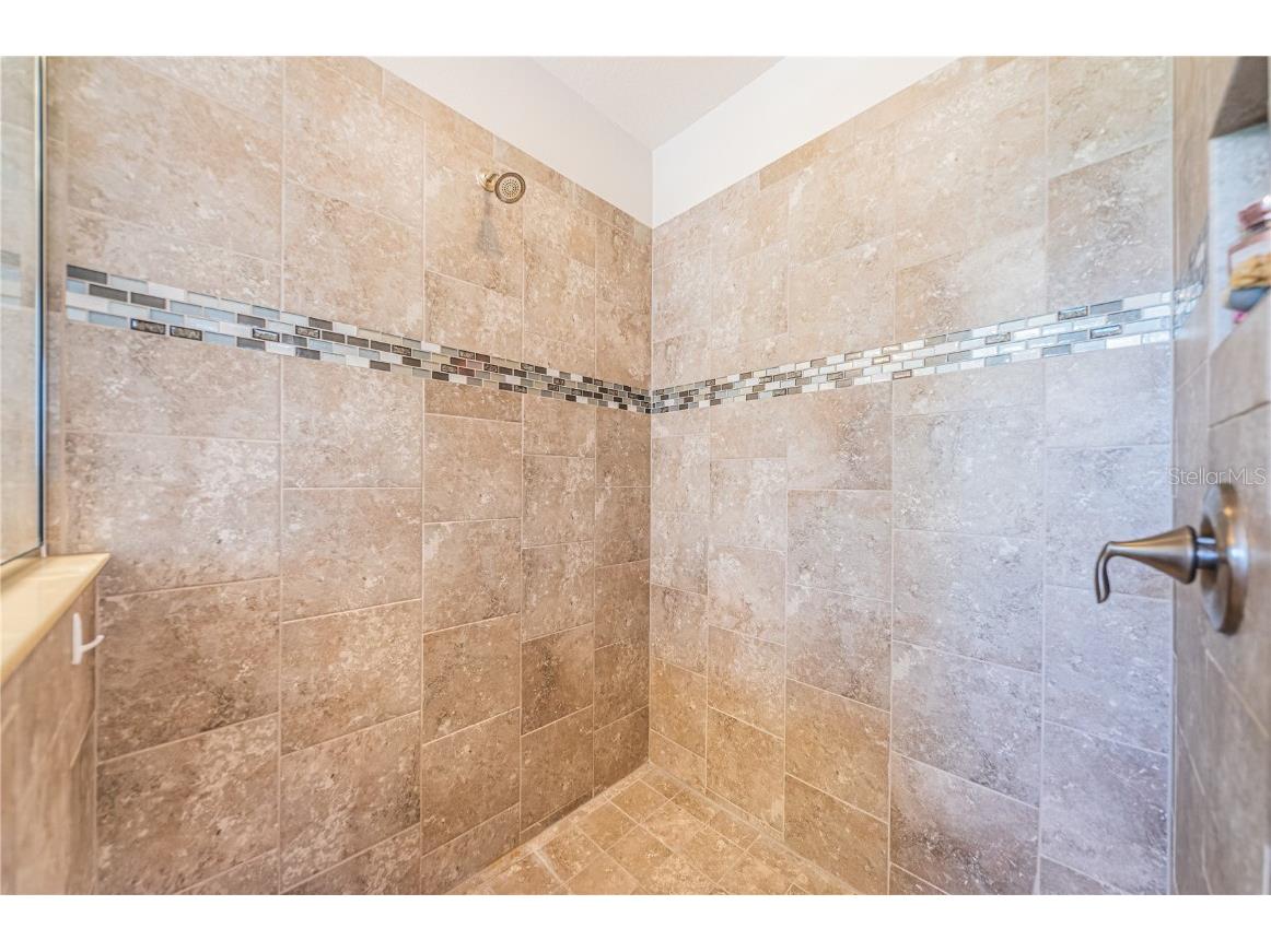 5225 5th Way N Saint Petersburg FL 33703 TB8385275 image29