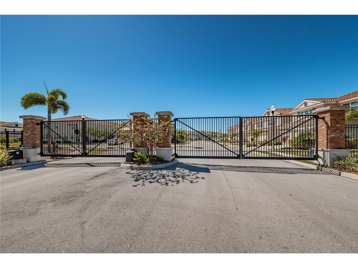 5225 5th Way N Saint Petersburg FL 33703 TB8385275 image52