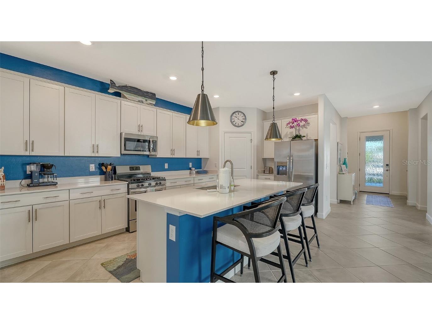 5225 Blue Crush Bradenton FL 34211 A4668994 image14