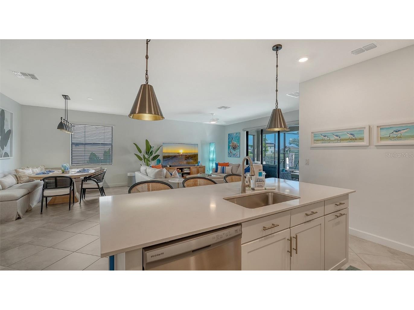 5225 Blue Crush Bradenton FL 34211 A4668994 image16
