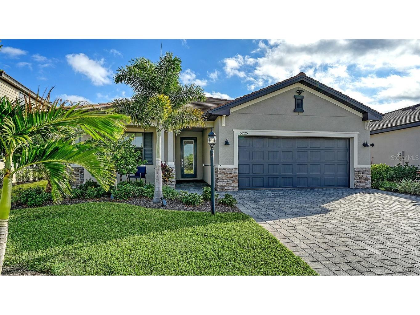 5225 Blue Crush Bradenton FL 34211 A4668994 image3