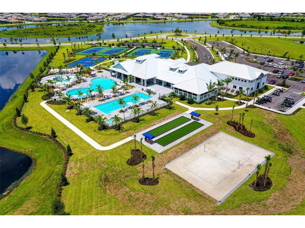 5225 Blue Crush Bradenton FL 34211 A4668994 image45
