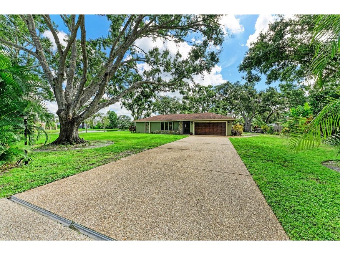 5225 Fielding Lane Sarasota FL 34233 A4661878 image1