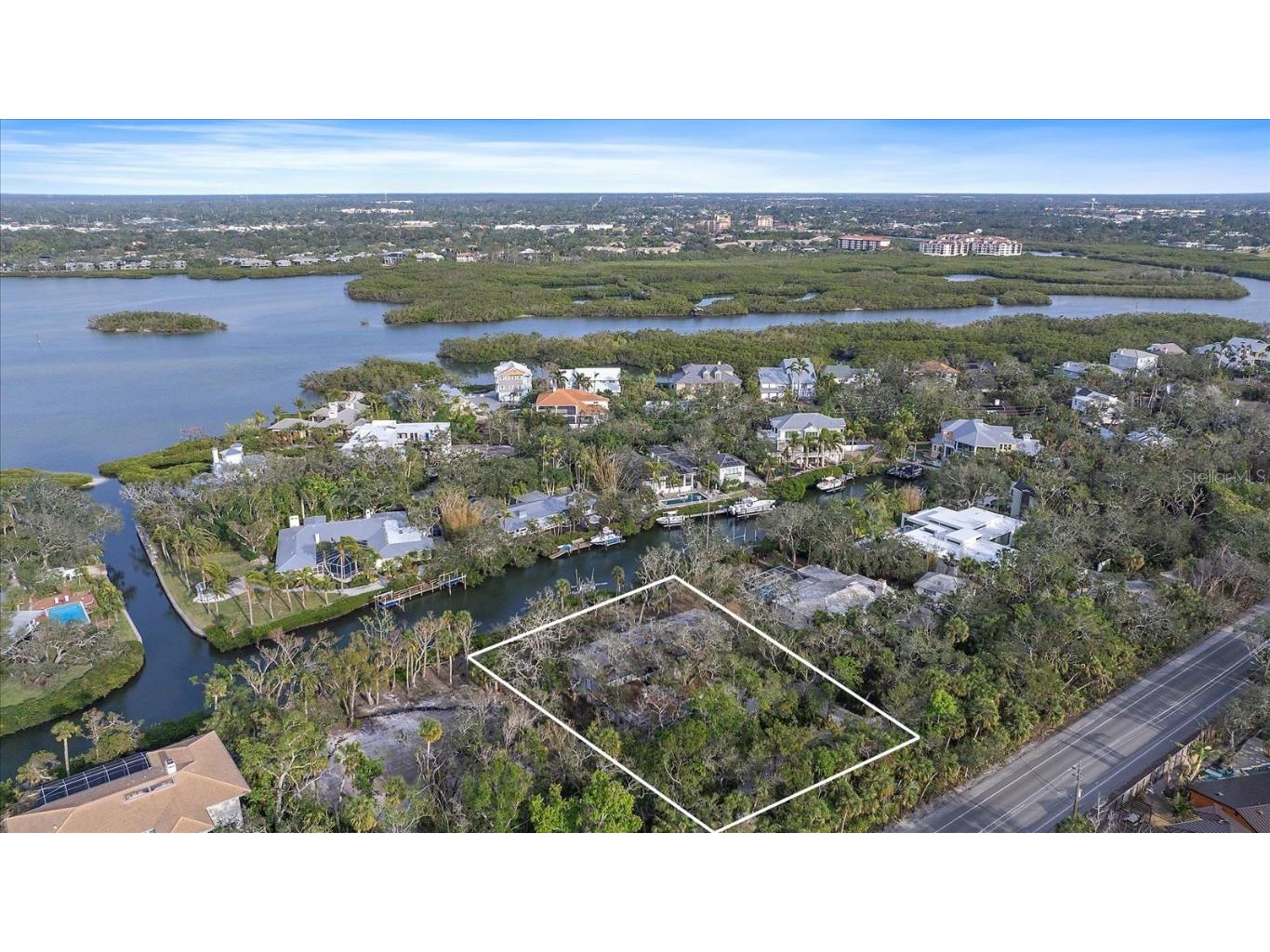 5225 Hidden Harbor Road Sarasota FL 34242 A4638854 image4