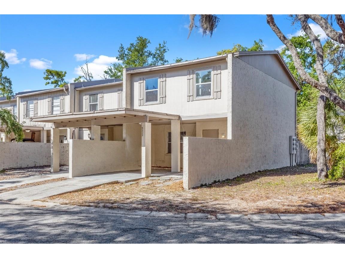 5225 Tennis Court Circle #5225 Tampa FL 33617 TB8352005 image1