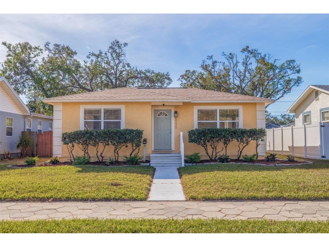 5226 3rd Avenue N Saint Petersburg FL 33710 TB8329690 image1