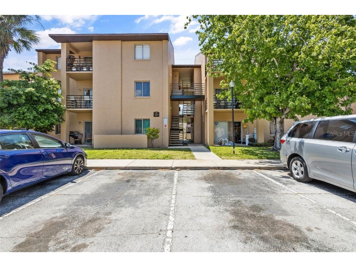 5226 Via Hacienda Circle #A214 Orlando FL 32839 O6197240 image1