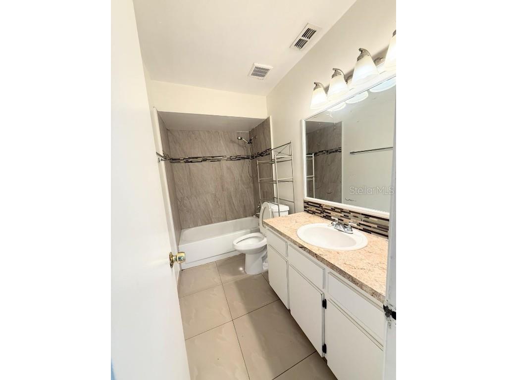 5226 Via Hacienda Circle #A215 Orlando FL 32839 O6345457 image11