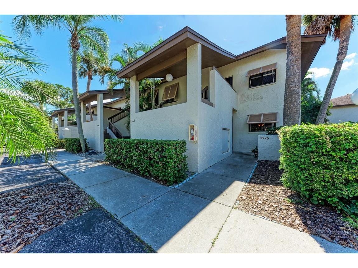 5226 Willow Links #75 Sarasota FL 34235 A4668841 image1