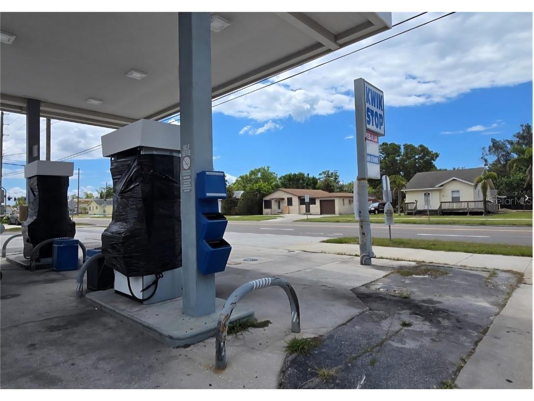 5227 Gulfport Boulevard S Gulfport FL 33707 TB8457867 image4