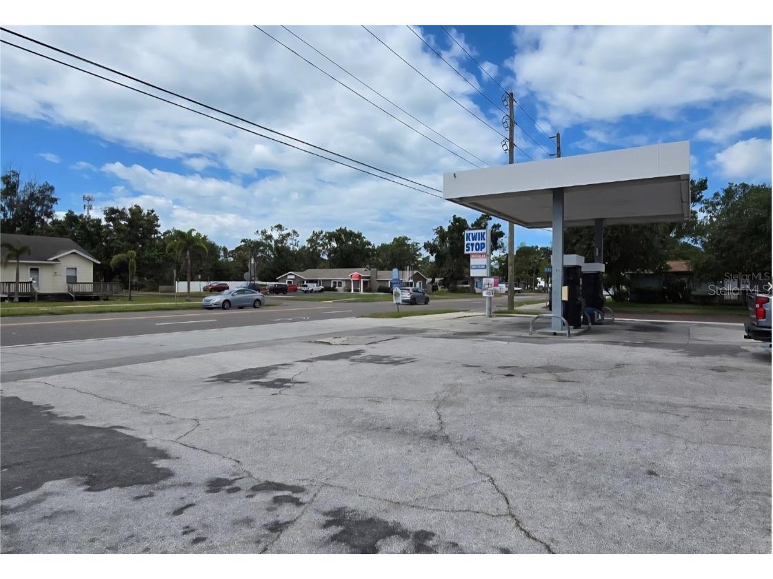 5227 Gulfport Boulevard S Gulfport FL 33707 TB8457867 image6