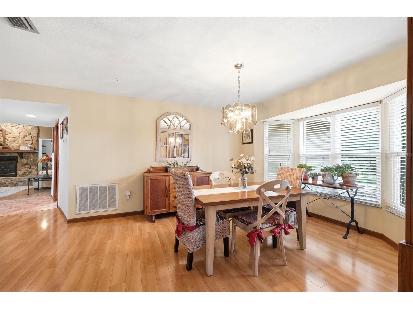 5227 Suwannee Road Weeki Wachee FL 34607 W7885943 image10