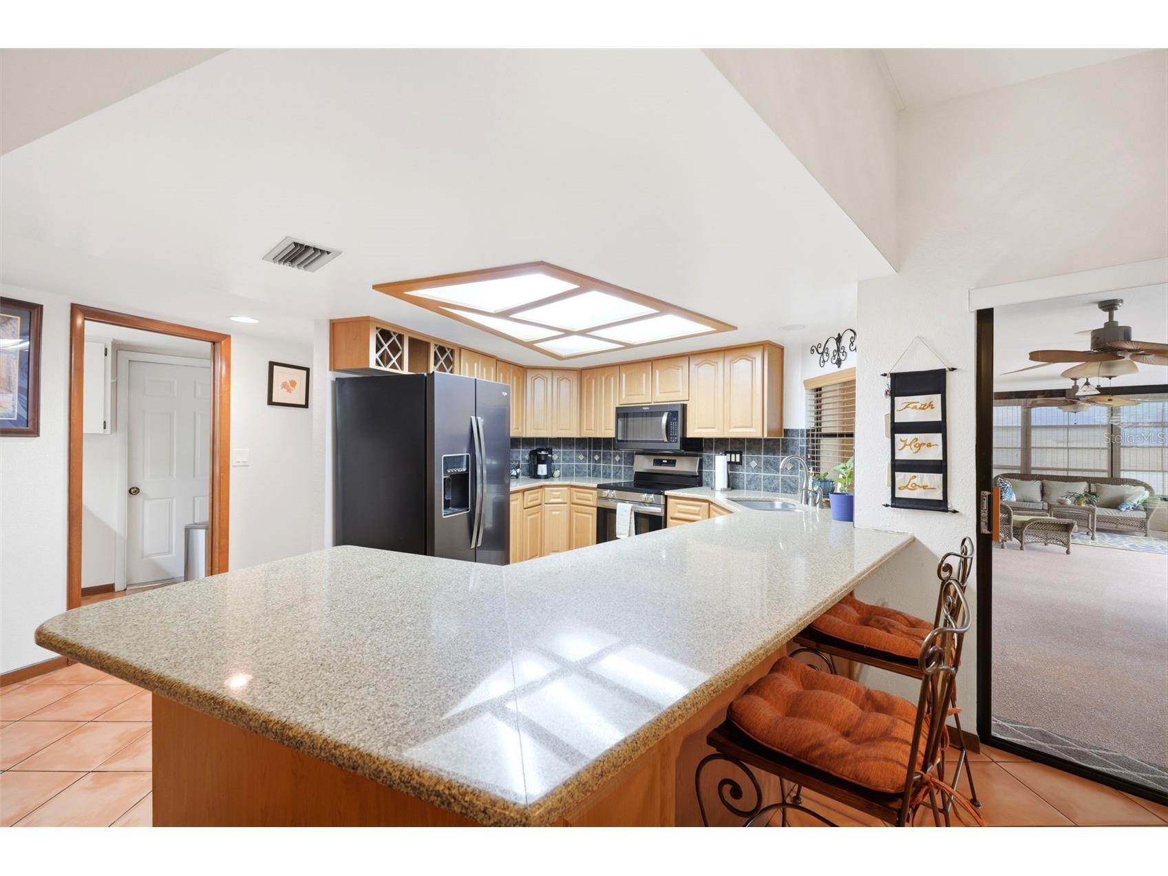 5227 Suwannee Road Weeki Wachee FL 34607 W7885943 image16