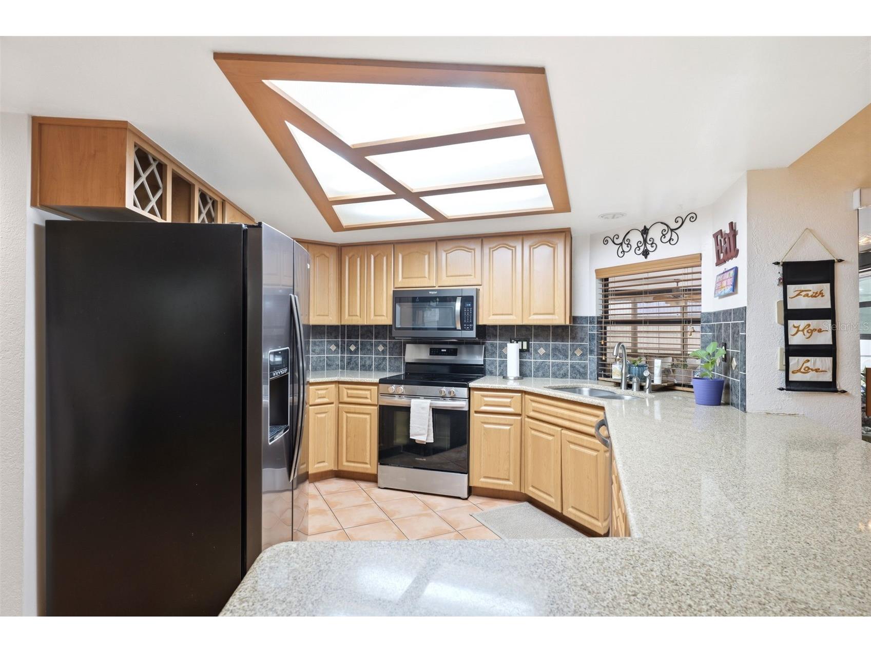5227 Suwannee Road Weeki Wachee FL 34607 W7885943 image17