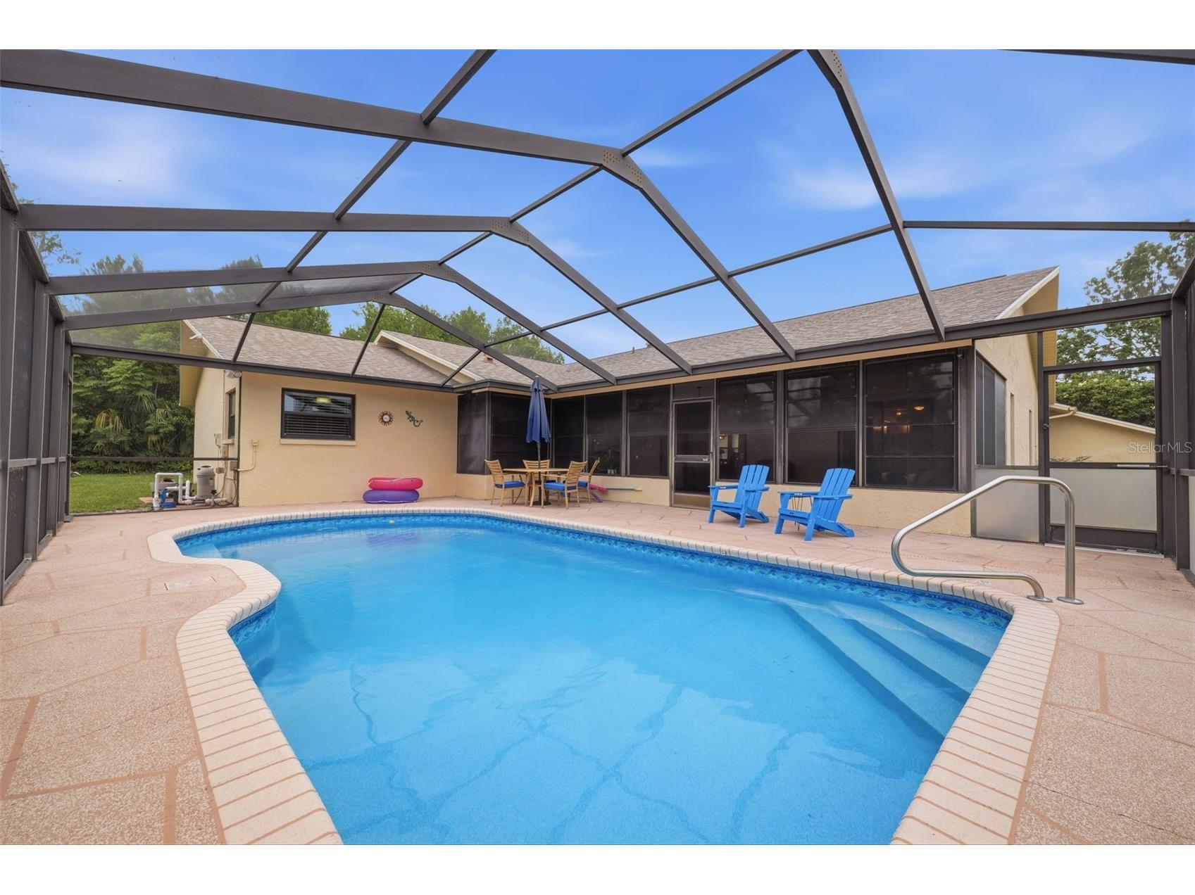 5227 Suwannee Road Weeki Wachee FL 34607 W7885943 image2