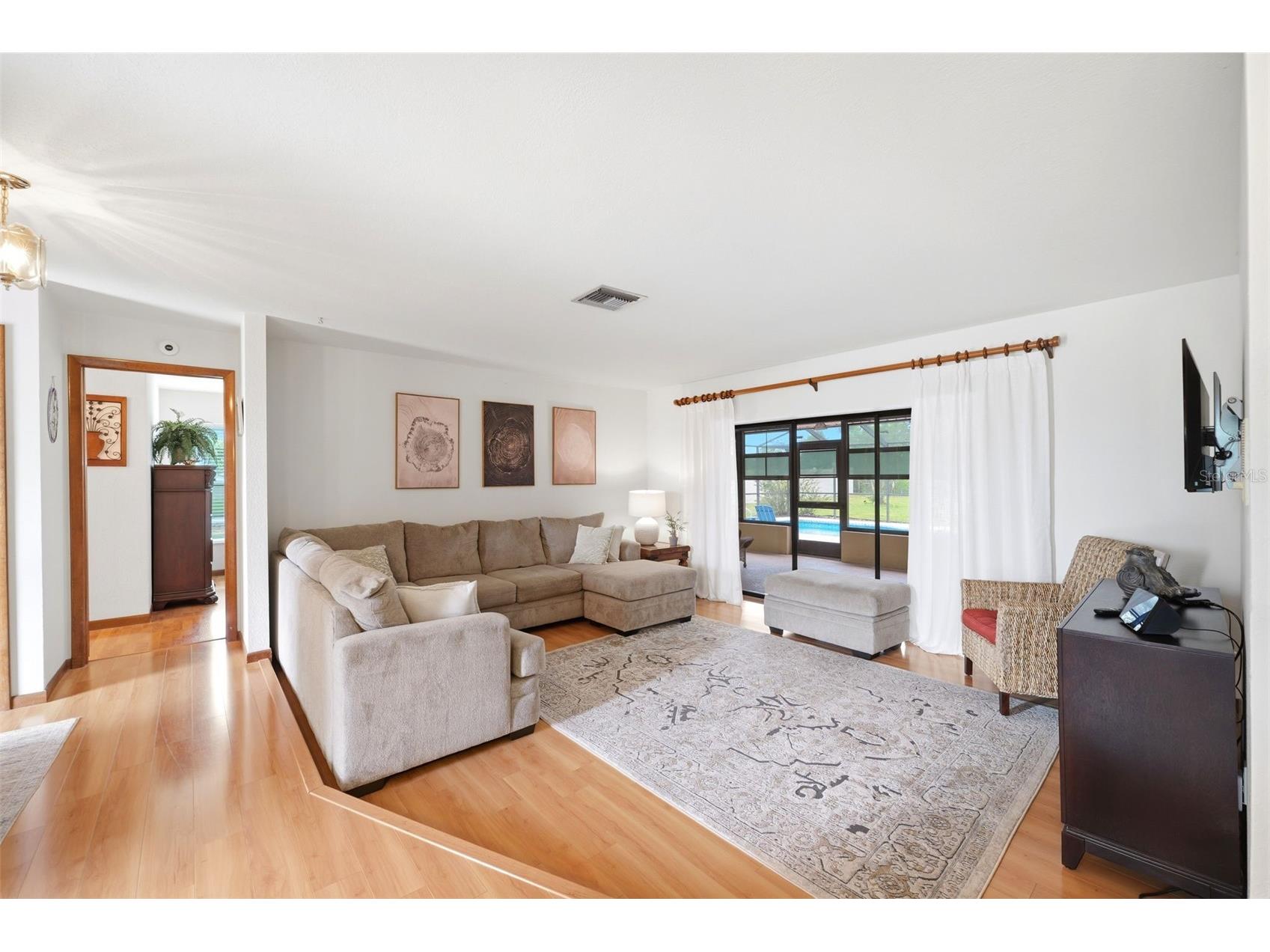 5227 Suwannee Road Weeki Wachee FL 34607 W7885943 image7