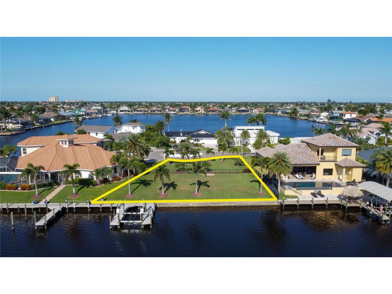 5227 SW 5th Place Cape Coral FL 33914 - BRITANNIA LAKE T3519647 image1