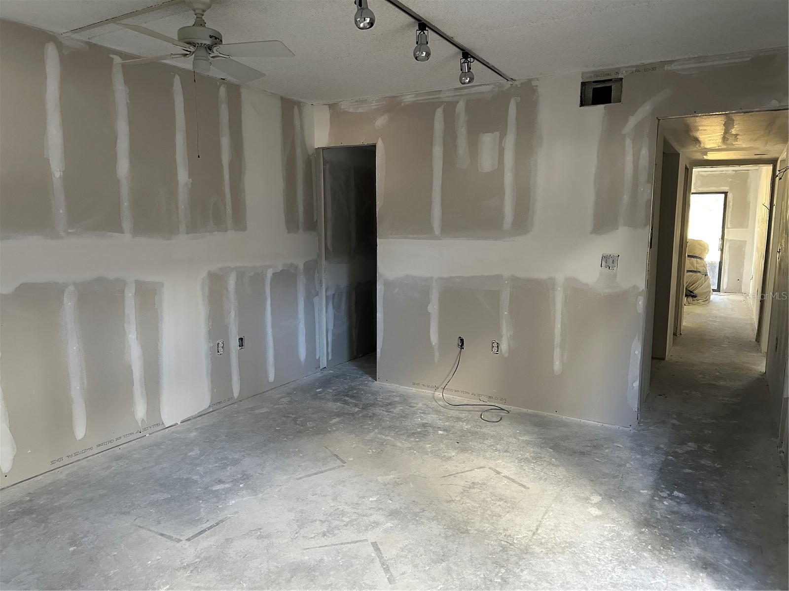 5228 Cypress Creek Drive #105 Orlando FL 32811 O6381272 image27