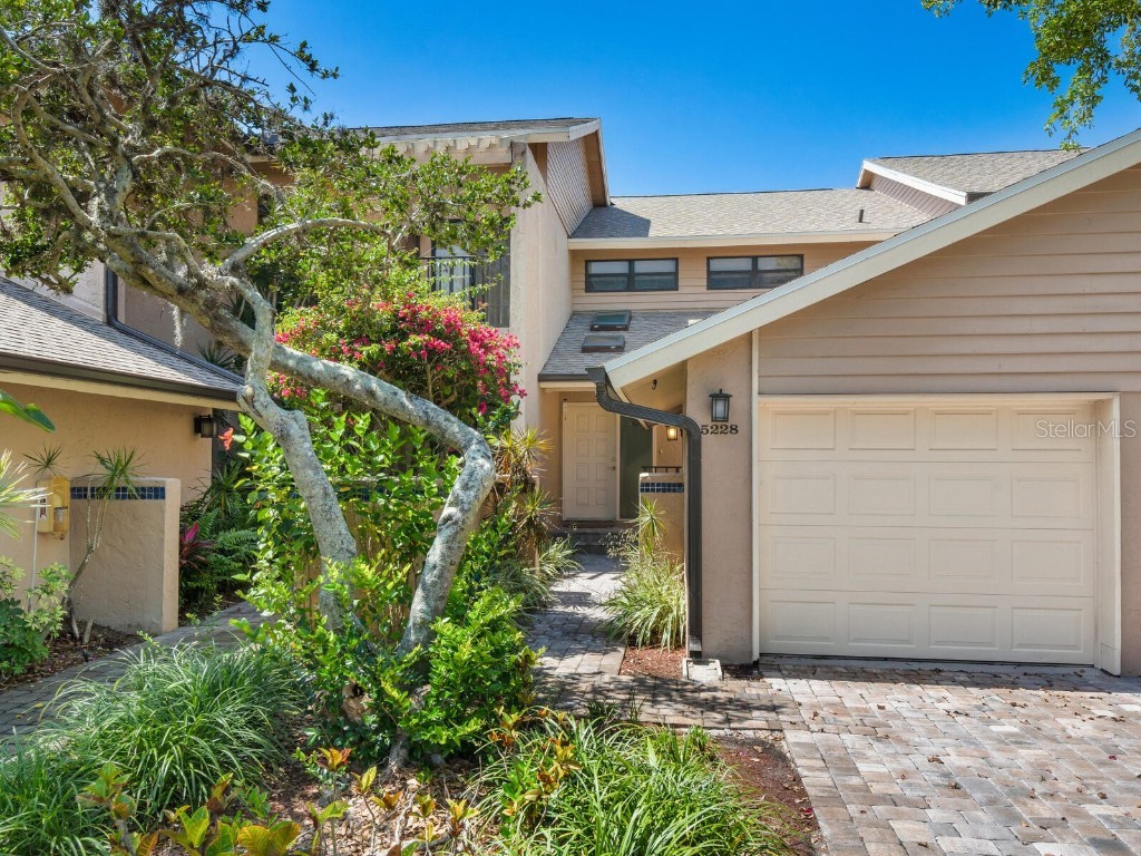5228 Landings Boulevard #202 Sarasota FL 34231 A4672392 image3