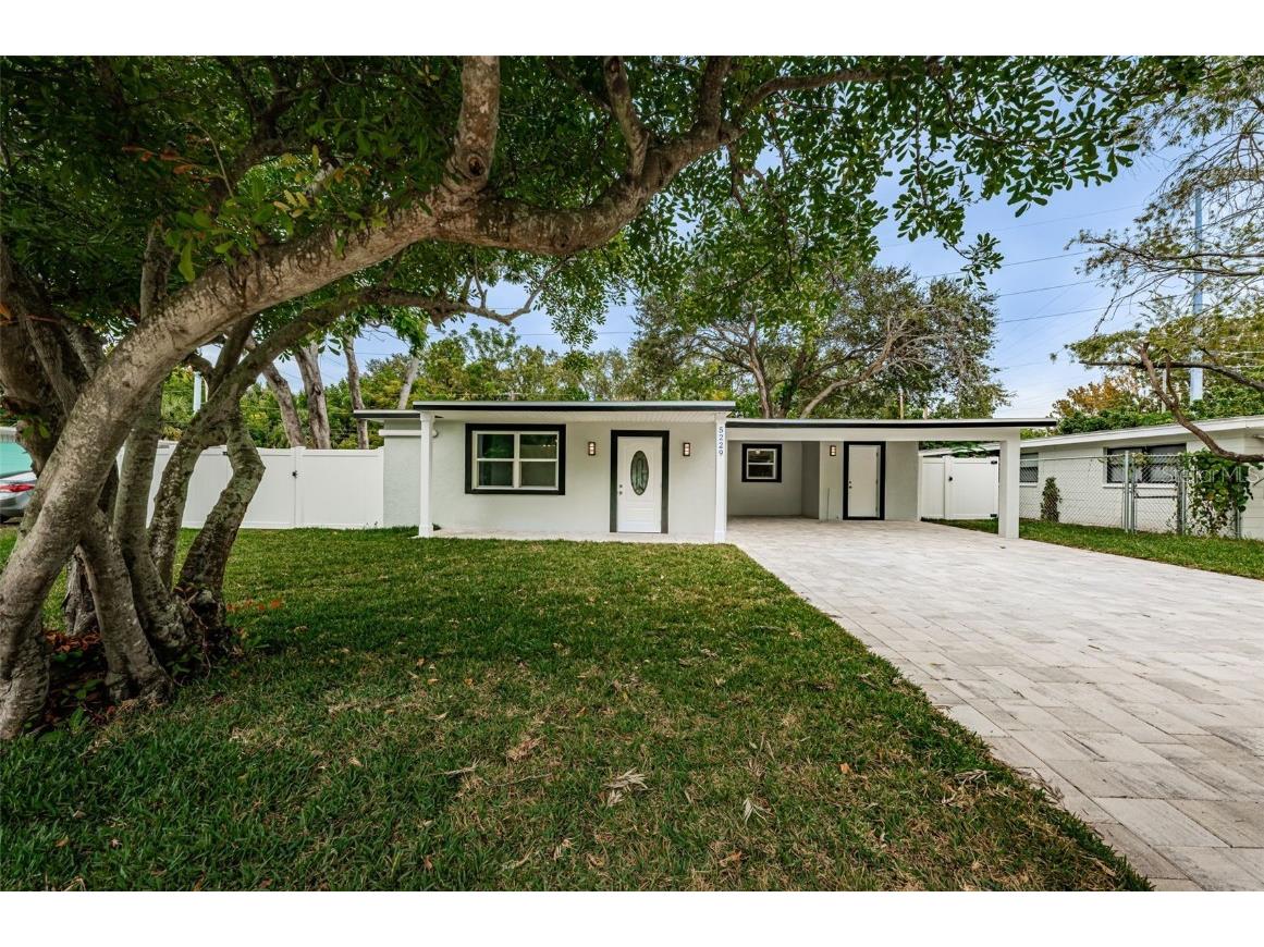 5229 58th Avenue N Saint Petersburg FL 33709 U8215915 image1