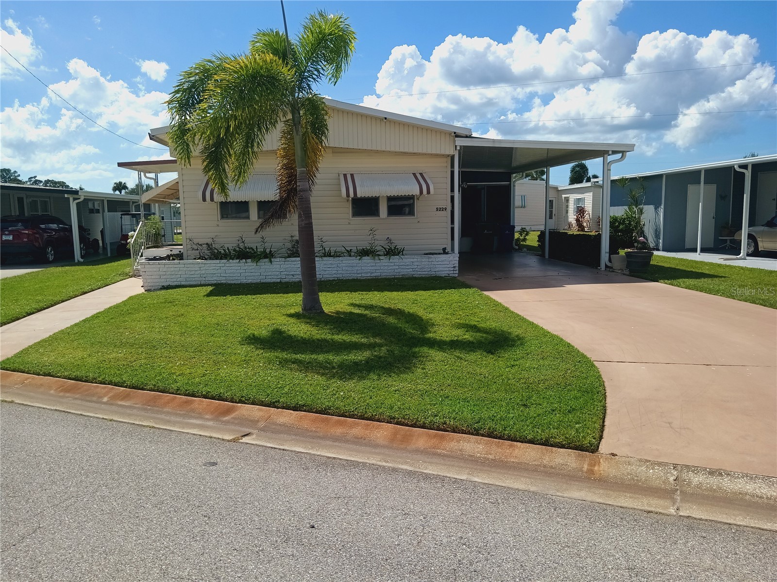 5229 Bel Air Avenue Sarasota FL 34234 A4667830 image1