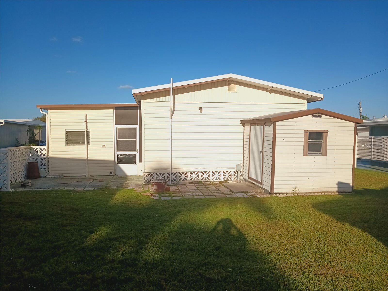 5229 Bel Air Avenue Sarasota FL 34234 A4667830 image4